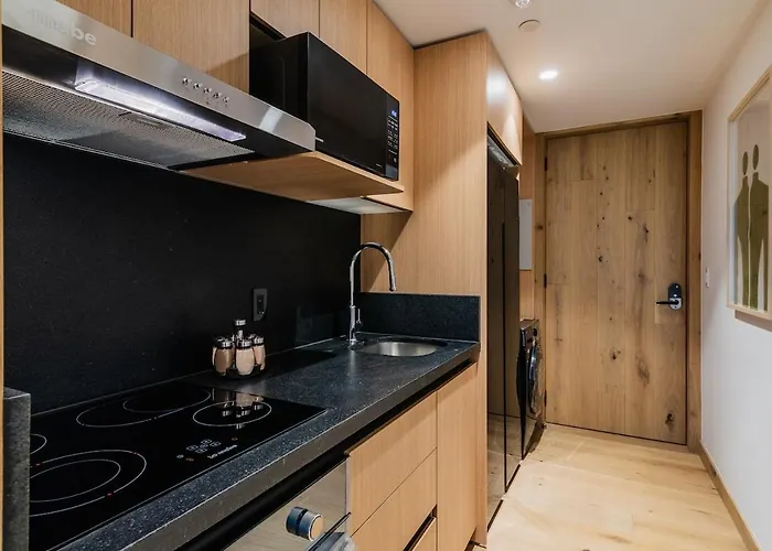 Apartamento The R Line I Ut Skyline I Views & Pool *
